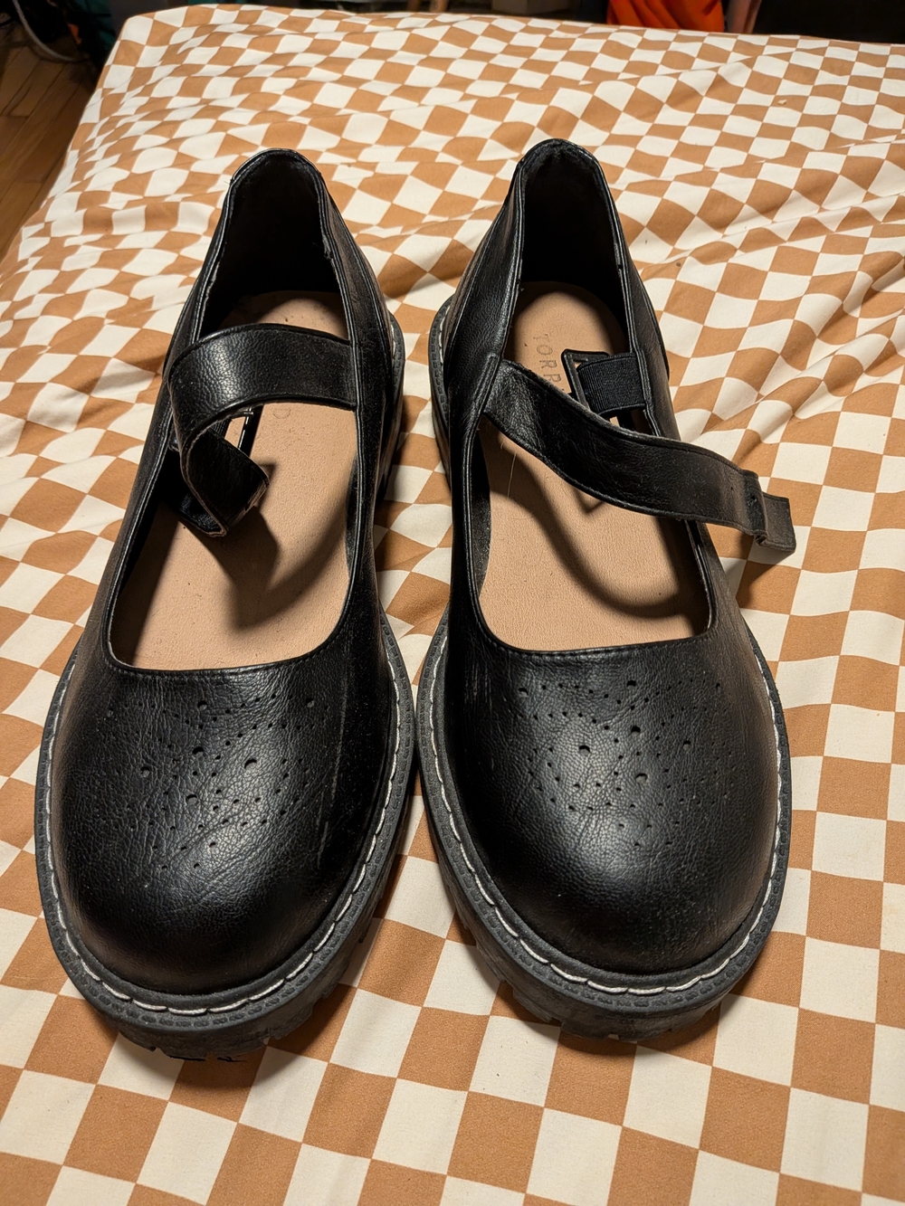 Black Mary Jane Shoes with Strap